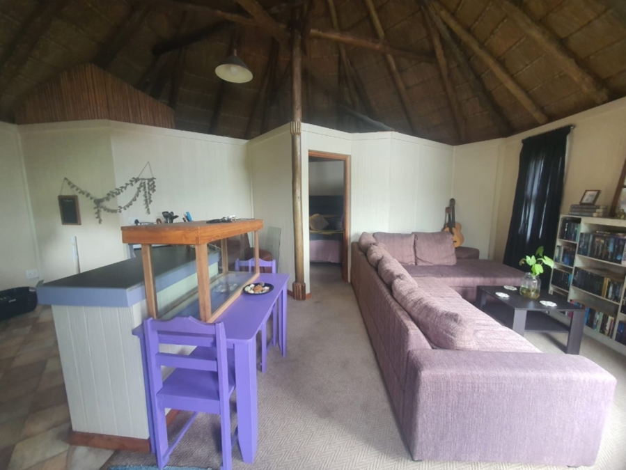 To Let 1 Bedroom Property for Rent in Sunrise On Sea Eastern Cape